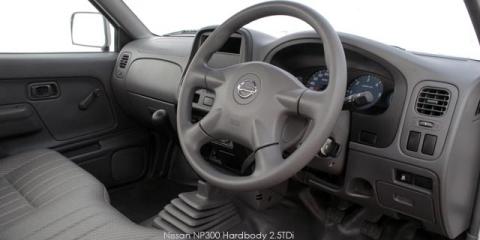 New Nissan Np300 Hardbody 2 5tdi Up To R 69 900 Discount
