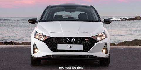Hyundai i20 1.0T Fluid manual - Image credit: © 2024 duoporta. Generic Image shown.