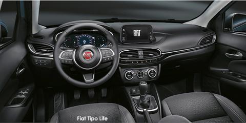 Fiat Tipo hatch 1.4 Life - Image credit: © 2022 duoporta. Generic Image shown.