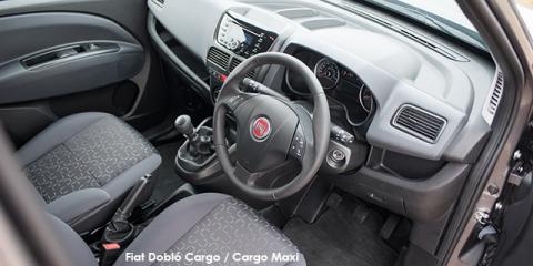 Fiat Doblo Cargo Maxi 1.6 Multijet panel van crew cab SX - Image credit: © 2022 duoporta. Generic Image shown.
