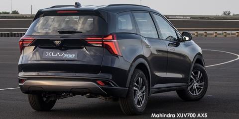 Mahindra XUV700 2.0T AX5 - Image credit: © 2024 duoporta. Generic Image shown.