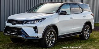 Toyota Fortuner - Image credit: © 2024 duoporta. Generic Image shown.