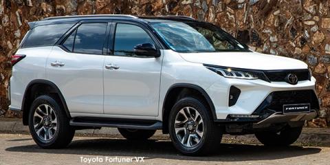 Toyota Fortuner 2.4GD-6 auto - Image credit: © 2024 duoporta. Generic Image shown.