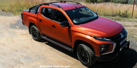 Mitsubishi Triton 2.4DI-D double cab 4x4 Shogun - Image credit: © 2024 duoporta. Generic Image shown.