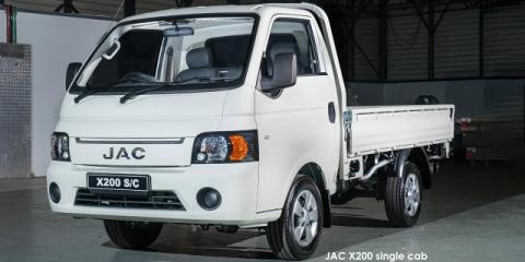 JAC X200 2.8TDi 68kW 1.5-ton single cab dropside - Image credit: © 2024 duoporta. Generic Image shown.