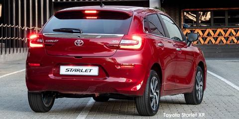 Toyota Starlet 1.5 XS manual - Image credit: © 2025 duoporta. Generic Image shown.