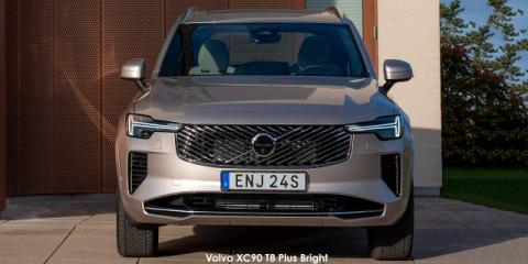 Volvo XC90 T8 Plug-In Hybrid AWD Plus Bright - Image credit: © 2025 duoporta. Generic Image shown.