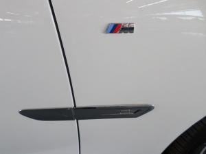 BMW 750i - Image 5