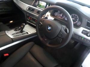 BMW 750i - Image 6