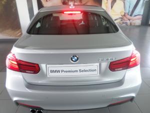 BMW 3 Series 330d 3 40 Year Edition - Image 5
