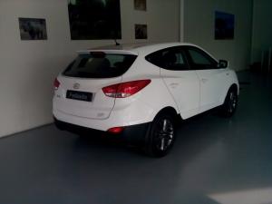 Hyundai ix35 2.0 Premium - Image 4