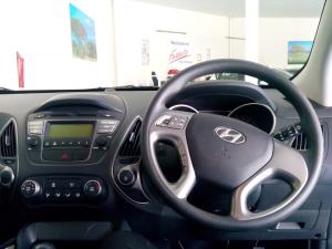 Hyundai ix35 2.0 Premium - Image 5