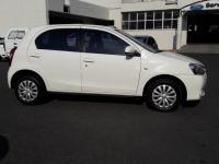Thumbnail Toyota Etios hatch 1.5 Xs
