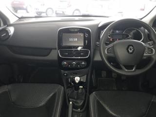 Renault Clio IV 900 T Expression 5-Door