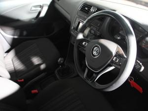 Volkswagen Polo hatch 1.2TSI Trendline - Image 4