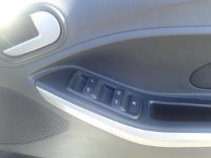 Ford Figo hatch 1.5 Titanium - Image 10