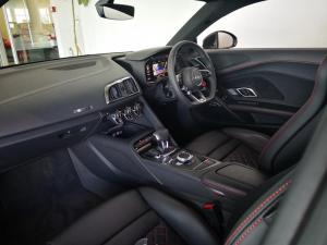 Audi R8 5.2 V10 plus quattro - Image 9