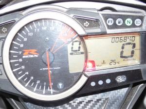 Suzuki GSX-R750 - Image 10