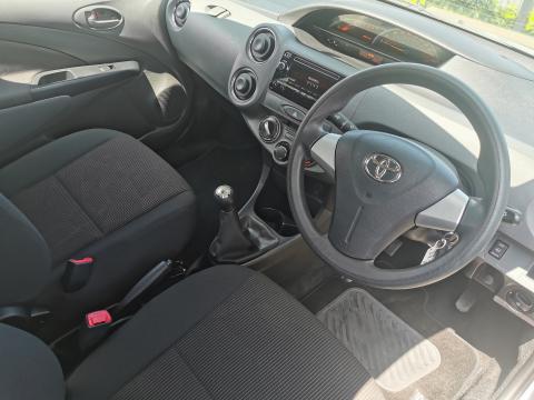 Image Toyota Etios sedan 1.5 Xs