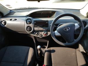 Toyota Etios hatch 1.5 Sport - Image 13
