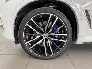 BMW X5 M50d - Image 4