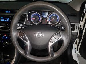 Hyundai Elantra 1.6 Executive auto - Image 17
