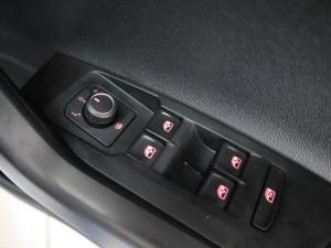 Volkswagen Polo hatch 1.0TSI Comfortline - Image 26