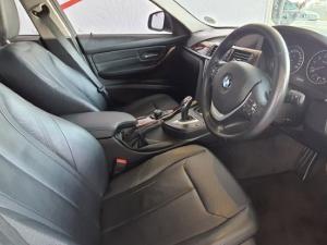 BMW 3 Series 335i Luxury - Image 6
