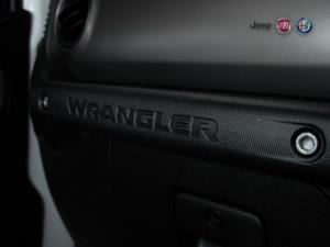 Jeep Wrangler 3.6 Sport automatic 2-Door - Image 10