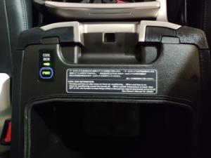 Toyota Land Cruiser 200 4.5D-4D V8 VX-R - Image 18