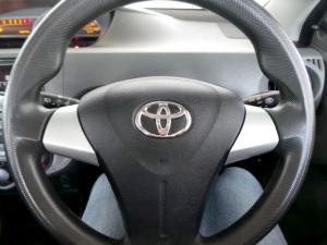 Toyota Etios hatch 1.5 Xi - Image 7