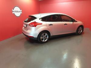 Ford Focus hatch 1.0T Ambiente - Image 4
