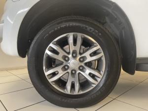 Ford Everest 2.2TDCi XLT auto - Image 13