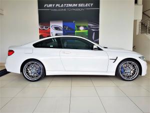 BMW M4 M4 coupe Competition auto - Image 3