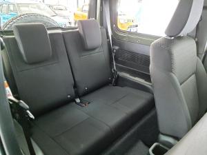 Suzuki Jimny 1.5 GLX - Image 8