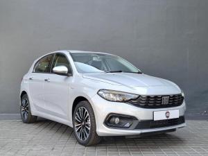Fiat Tipo 1.6 Life automatic 5-Door - Image 1
