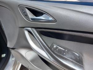 Opel Astra hatch 1.0T Essentia - Image 10