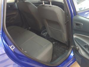 Ford Fiesta 1.4 5-door Ambiente - Image 6