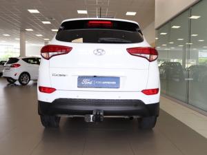 Hyundai Tucson 2.0 Elite automatic - Image 6