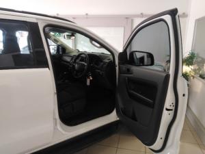 Ford Everest 2.2TDCi XLS auto - Image 8