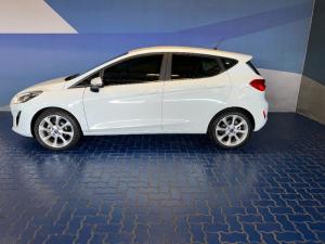 Ford Fiesta 1.0 Ecoboost Titanium 5-Door - Image 11