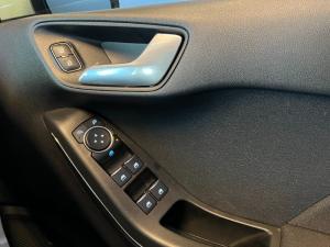 Ford Fiesta 1.0 Ecoboost Titanium 5-Door - Image 6