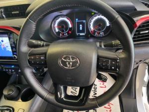 Toyota Hilux 2.8 GD-6 GR-S 4X4 automaticD/C - Image 8