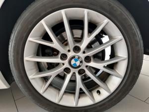 BMW 1 Series 120i 5-door auto - Image 17