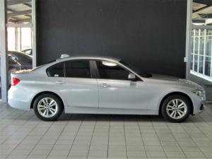 BMW 320i automatic - Image 3