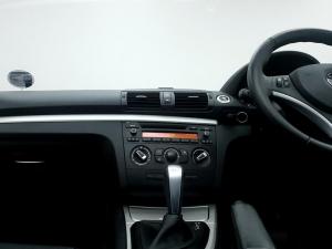 BMW 120i Convertible automatic - Image 10