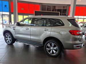 Ford Everest 3.2TDCi 4WD Limited - Image 3