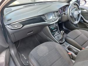 Opel Astra hatch 1.4T Sport - Image 7