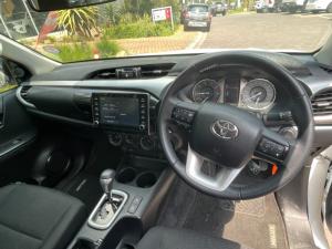 Toyota Hilux 2.8GD-6 Raider auto - Image 5
