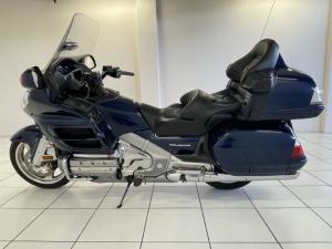 Honda GL 1800 Gold Wing Deluxe - Image 3